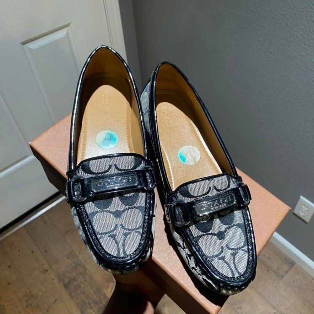 Coach black and white loafers Size 8 - Picture 2 of 8